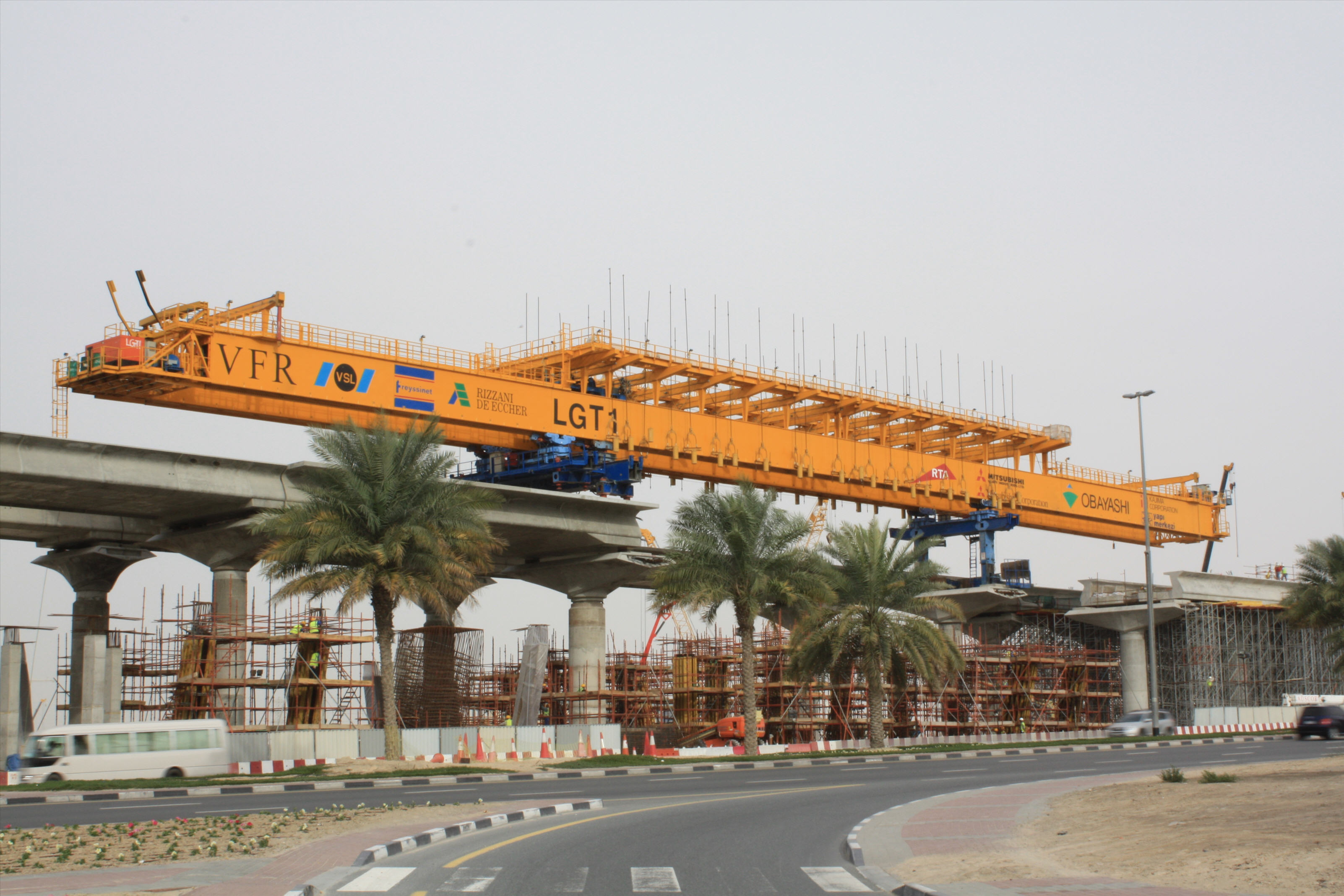 Launching Gantry 'Dubai Metro Project' UAE klick to enlarge