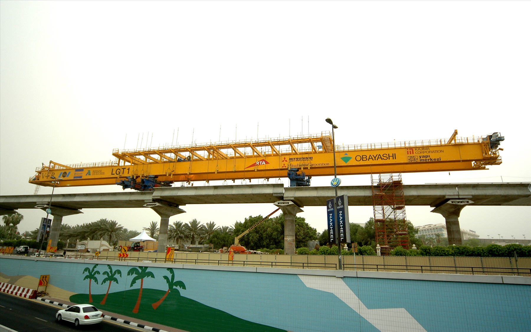 Launching Gantry 'Airport new Terminal 3, Dubai Metro Project' UAE klick to enlarge